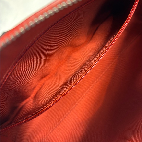 Beautiful NEW Chanel 20S Calfskin Chain Signature Bowling Bag Red - Picture 14 of 15